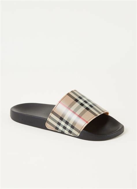 burberry heren slipper sale|Burberry clearance sales.